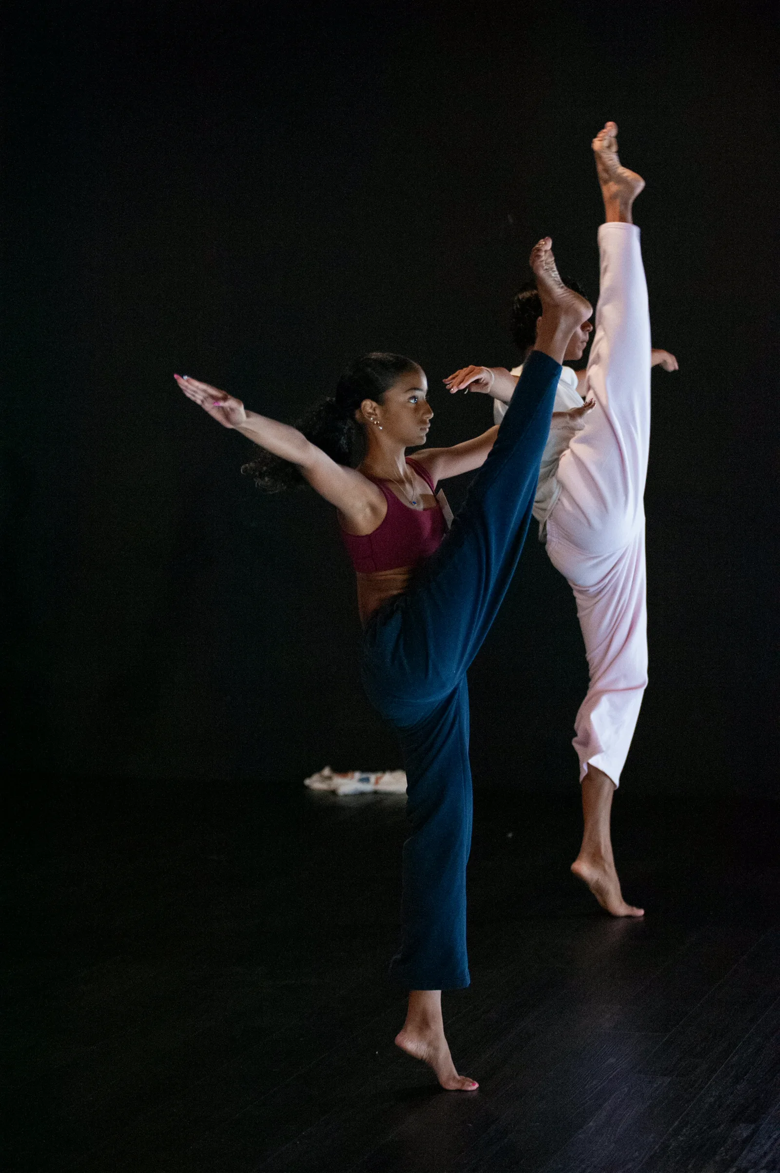 A dancer hits a full tilt extension at dwdCON